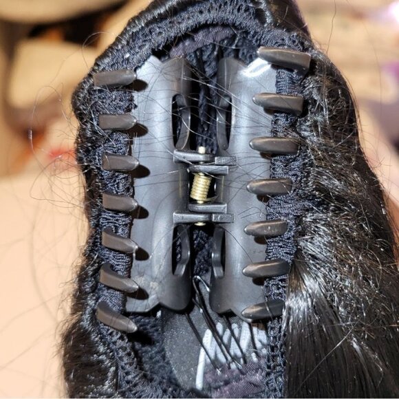 Claw/Drawstring Ponytail Straight - Picture 6 of 6